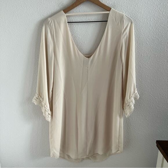 ASTR Cream Mini Dress Lace Detail Neutral Boho Small - Picture 1 of 8